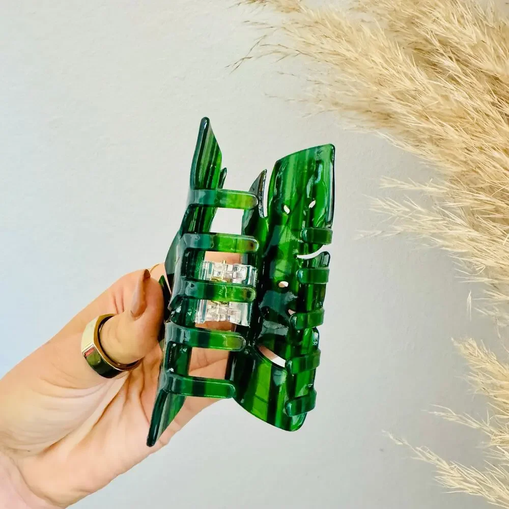 NEW ANTHROPOLOGIE Dark Green Gold Palm Monstera Leaf Plastic Hair Claw Clip